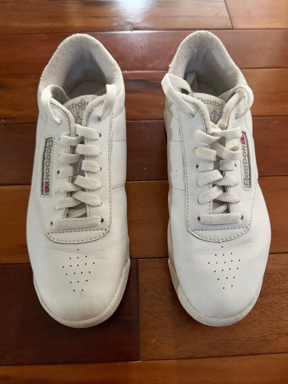 Reebok Classic Women’s White Leather Sneakers